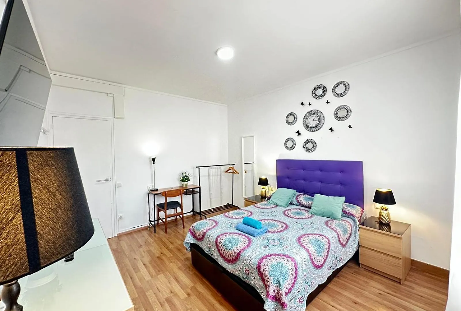 Rooms In Apartment Rambla Catalunya 바르셀로나