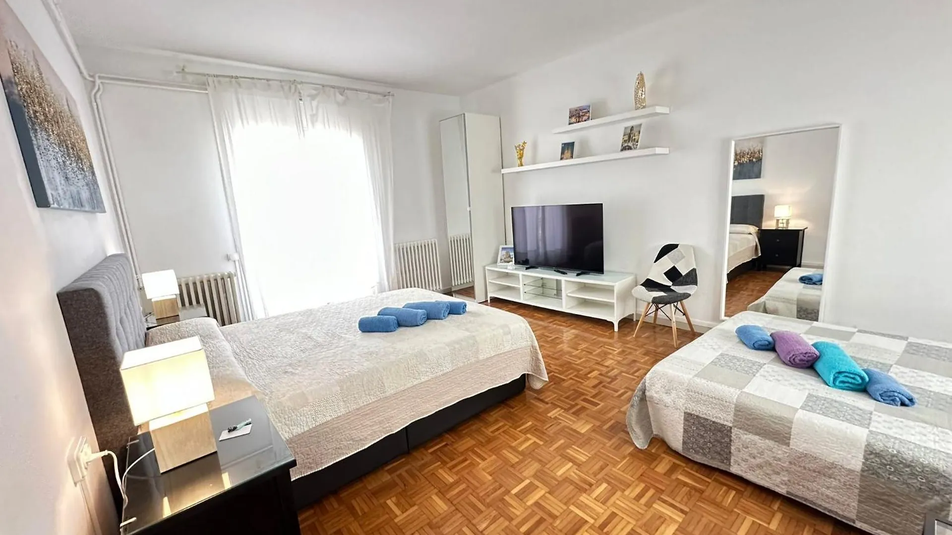 ברצלונה Rooms In Apartment Rambla Catalunya