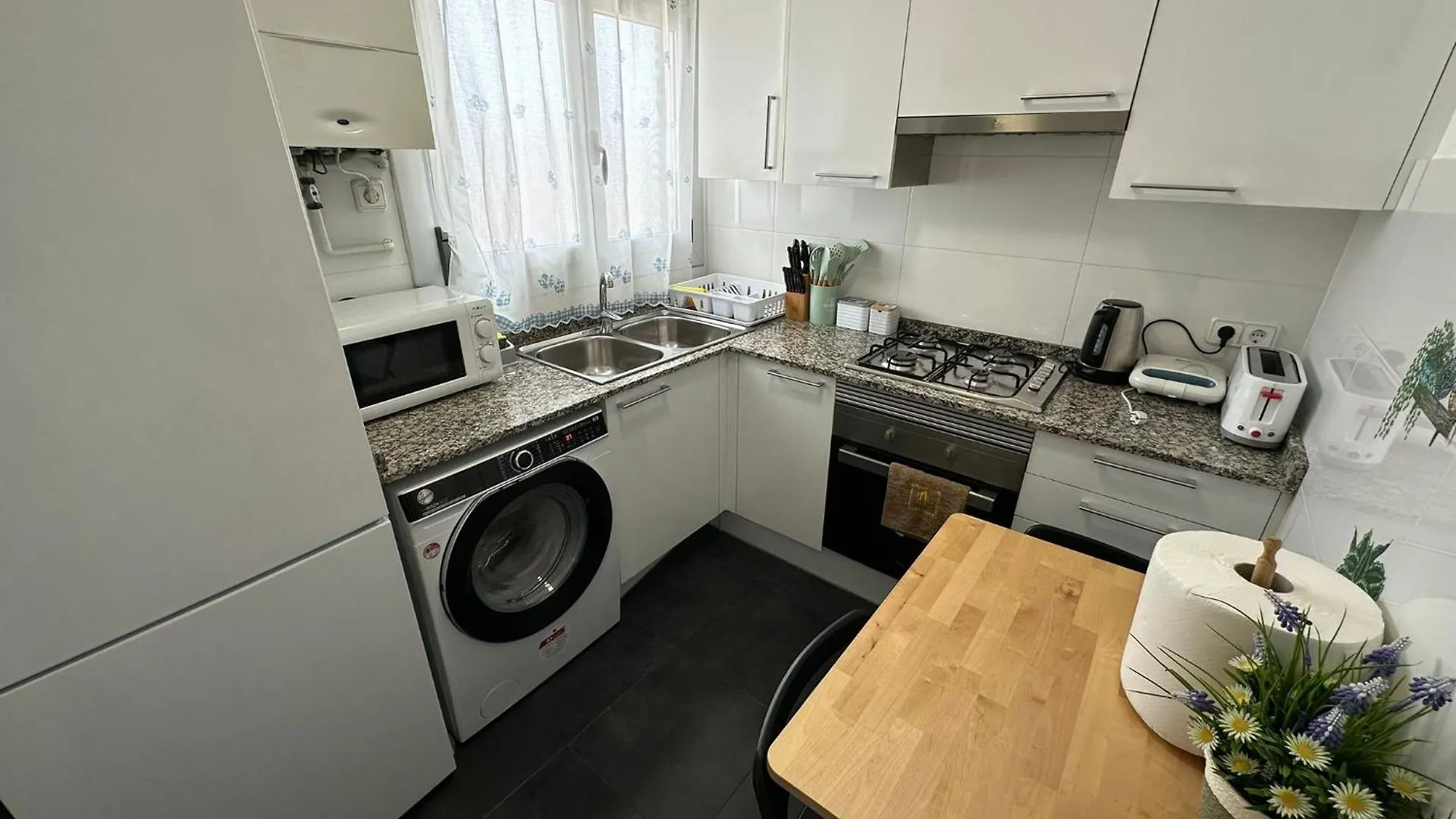 ברצלונה Rooms In Apartment Rambla Catalunya ספרד